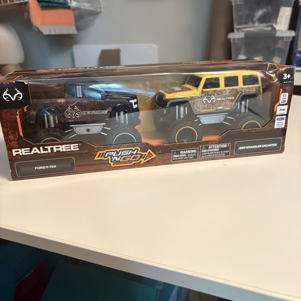 Realtree 2019 Ford F-150 Raptor & Jeep Wrangler Push N Go Vehicles